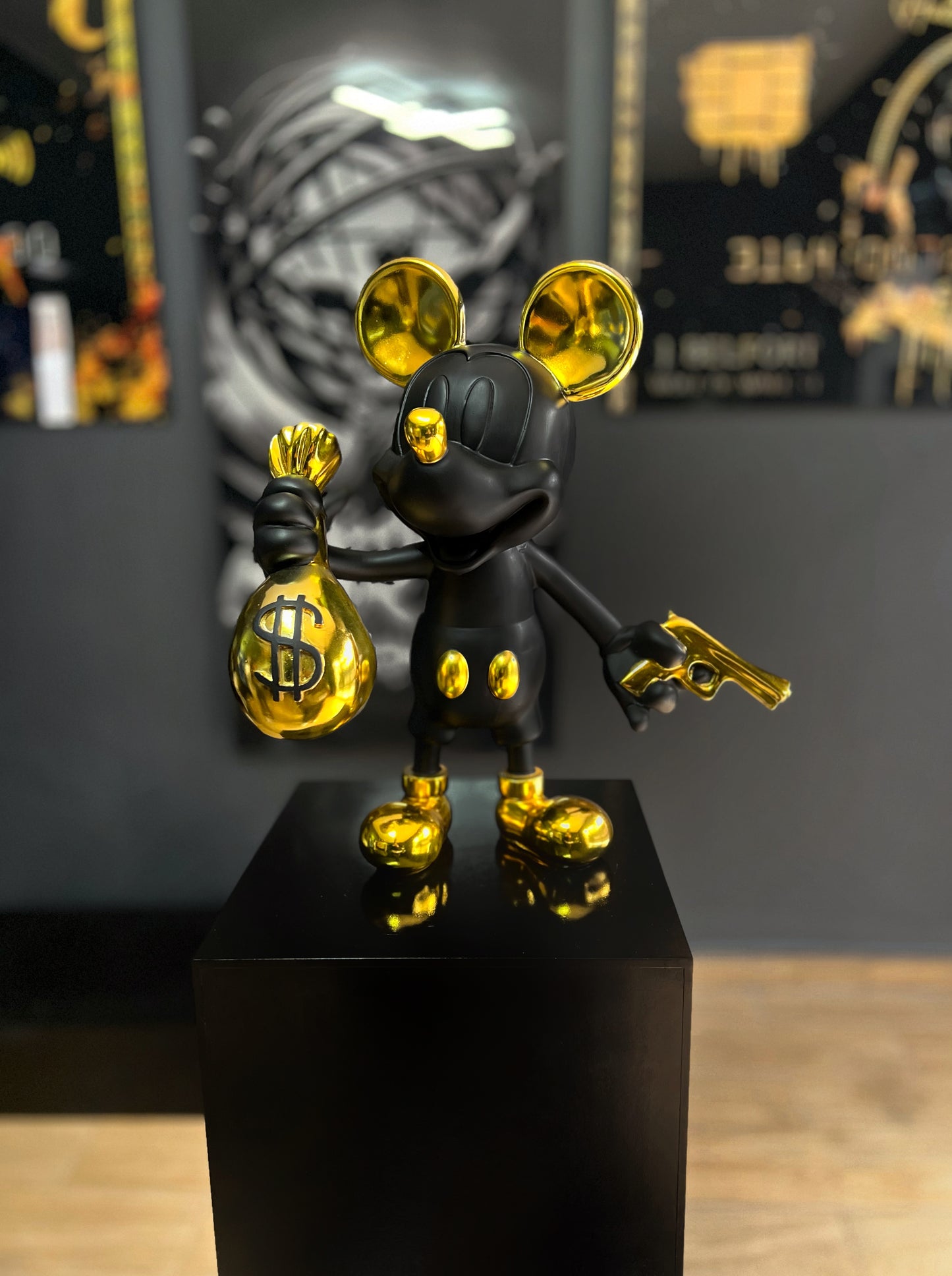 Mickey Gun & Money